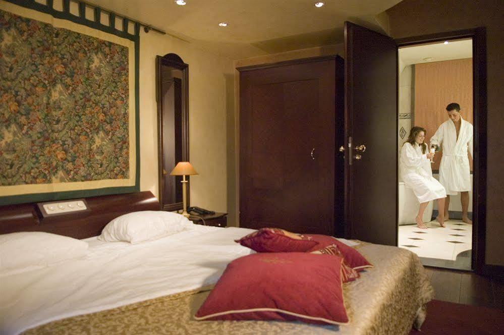 הרקנבוש Romantik Hotel Kasteel Daelenbroeck מראה חיצוני תמונה