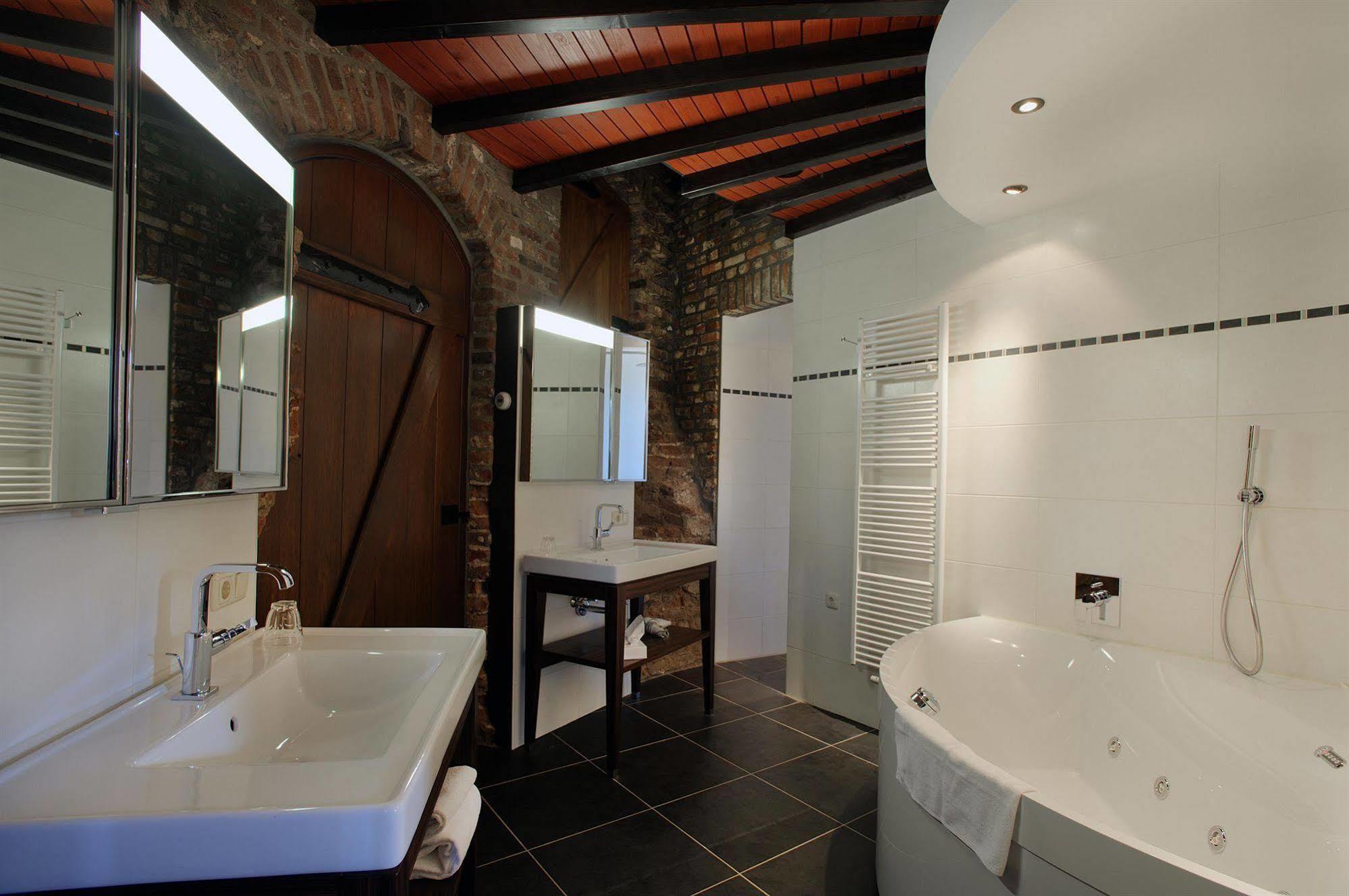 הרקנבוש Romantik Hotel Kasteel Daelenbroeck מראה חיצוני תמונה